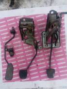 Накладка на педаль. Toyota: Carina, Corona, Caldina, Avensis, Carina E Двигатели: 2CT, 4AGE, 5AFE, 3SFE, 4AFE, 2C, 7AFE, 3SGE