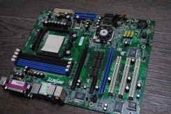 Socket AM2 ����
