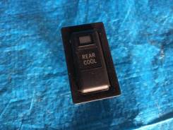 Кнопка включения кондиционера. Toyota Ipsum, CXM10, CXM10G, SXM10, SXM10G, SXM15, SXM15G Toyota Picnic, SXM10, SXM10L Toyota Gaia, ACM10, ACM10G, ACM1...