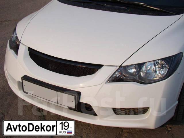 решетка honda civic 4d 09