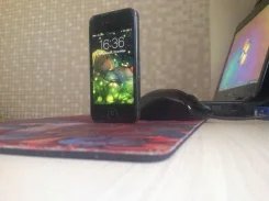 Apple iPhone 4s. �/�. ��� �����