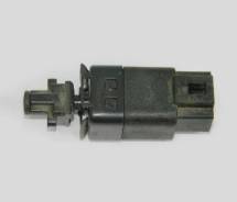 Концевик под педаль тормоза. Chevrolet Lacetti Chevrolet Rezzo Chevrolet Epica Chevrolet Aveo, T250 Двигатели: L14, L34, L44, L84, L88, L95, LDA, LMN...