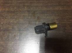 Датчик положения распредвала. Toyota: Platz, Corona, Prius C, iQ, Avensis, Corolla, Probox, Yaris Verso, Raum, Echo Verso, Caldina, Succeed, Corolla R...