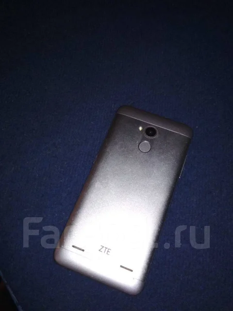 ZTE Blade V7 Lite. �/� ����