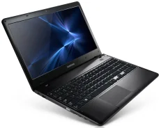 Samsung 350E5C-S0A. 15.6", 2,4����, ��� 6 ��, ���� 500���, WiFi, Bluetooth, ����������� �� 4��. ����