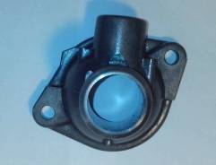 Корпус термостата. Toyota: Yaris, Ractis, Platz, Vitz, Echo, Belta Двигатели: 1SZFE, 2SZFE