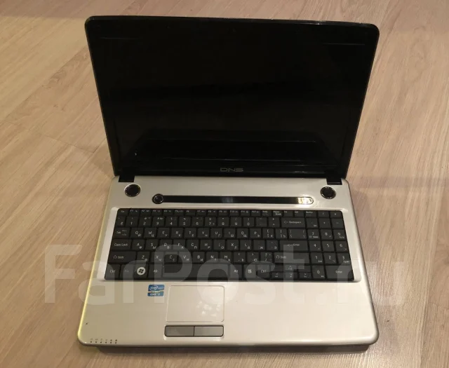 Sony VAIO VPC-P11S1R/D. 15.6", 2,5����, ��� 6 ��, ���� 750��� ����