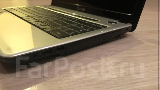 Sony VAIO VPC-P11S1R/D. 15.6", 2,5����, ��� 6 ��, ���� 750��� ����