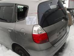 Задняя часть автомобиля. Honda Fit, GD1 Двигатель L13A