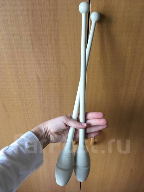 Булавы для художественной гимнастики Sasaki белые, 45 см, не вставные ...