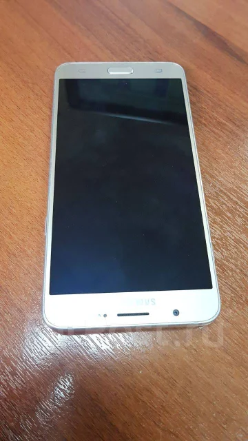 Samsung Galaxy J7 2016. �/� ����