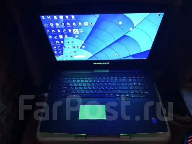 Alienware 18. 18.4", 2,7����, ��� 8 ��, ���� 1 000���, WiFi: 1, Bluetooth: 1, ����������� �� 4��. ����