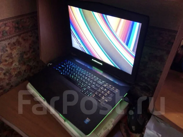Alienware 18. 18.4", 2,7����, ��� 8 ��, ���� 1 000���, WiFi: 1, Bluetooth: 1, ����������� �� 4��. ����