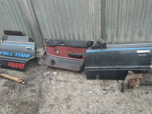 Subaru Leone ����