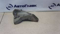 Крепление автомата. Volkswagen Passat, 3B2, 3B3, 3B5, 3B6 Audi: A6 allroad quattro, S6, A4, A6, S4 Skoda Superb Двигатели: 1Z, ACK, ADP, ADR, AEB, AEG...
