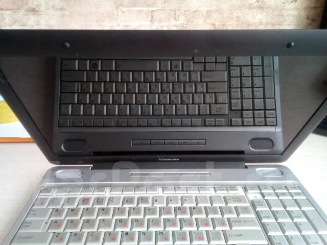 Toshiba Satellite L505D. 15.6", ��� 3072 ��, ���� 250���, ����������� �� 1��. ����