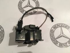 Замок капота. Mercedes-Benz S-Class, V220, W220 Mercedes-Benz CL-Class, C215 Mercedes-Benz C-Class, S202, W202 Двигатели: M112E28, M112E32, M112E37, M...