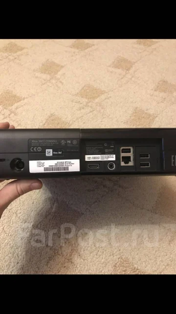 Microsoft Xbox 360 E. ��� ����� �� ������ ����
