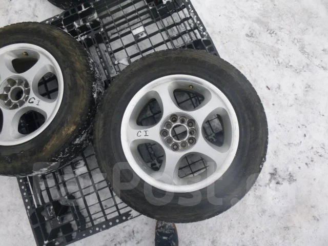 YST X-3. 7.0x16", 5x114.3, ET30 ����