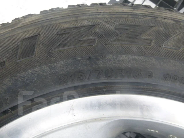 YST X-3. 7.0x16", 5x114.3, ET30 ����
