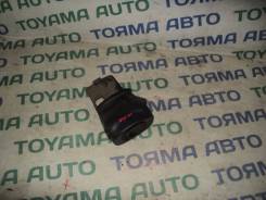 Панель рулевой колонки. Toyota Probox