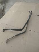 Крепление бака. Toyota Crown Majesta, JZS177, UZS171, UZS175 Toyota Aristo, JZS160, JZS161 Toyota Soarer, UZZ40 Lexus SC430, UZZ40 Lexus GS430, JZS160...