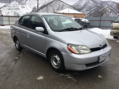 Toyota Platz. �������, ��������, 1.0 (70��.�.), ������, 180����. �� ����