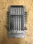 Усилитель магнитолы. Audi A4, 8E2, 8E5, 8EC, 8ED Audi S4, 8E2, 8E5, 8EC, 8ED Audi RS4 Двигатели: AKE, ALT, ALZ, AMB, AMM, ASB, ASN, AUK, AVB, AVF, AVJ...
