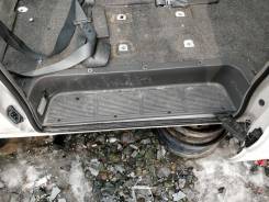 Порог пластиковый. Toyota Lite Ace, SR40 Toyota Lite Ace Noah, CR40, CR40G, CR50, CR50G, SR40, SR40G, SR50, SR50G Toyota Town Ace, SR40 Toyota Town Ac...