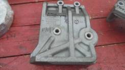 Крепление компрессора кондиционера. Mitsubishi Pajero, H66W, H67W, H76W, H77W Mitsubishi Pajero Pinin, H66W, H67W, H76W, H77W Mitsubishi Pajero iO, H6...