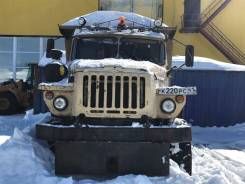 Урал 55571, 1994 в Петропавловске-Камчатском Урал 55571. самосвал, 14 000 куб. см., 10 000 кг., 6x6