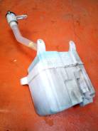 Бачок стеклоомывателя. Toyota Kluger V, ACU20, ACU20W, ACU25, ACU25W, MCU20, MCU20W, MCU25, MCU25W Двигатели: 1MZFE, 2AZFE