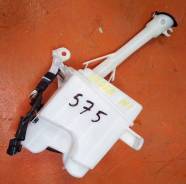 Бачок стеклоомывателя. Toyota Corolla Axio, NZE141, NZE144, ZRE142, ZRE144 Toyota Corolla Fielder, NZE141, NZE141G, NZE144, NZE144G, ZRE142, ZRE142G...