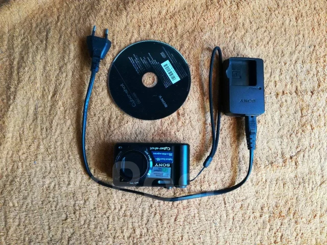 Sony Cyber-shot DSC-H55. 10 - 14.9 ��, ���: 10� ����