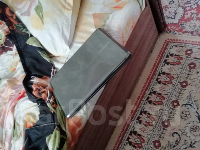 Samsung R525. 2,3����, ��� 2048 ��, WiFi: 1, Bluetooth: 1 ����