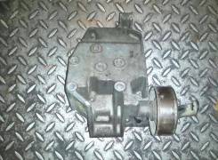Крепление компрессора кондиционера. Isuzu Forward