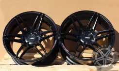 Cosmic MRII. 9.5/10.5x18", 5x114.3, ET22/28, �� 73,1���. ����