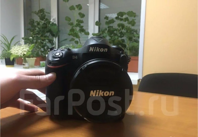 Nikon D4 ����