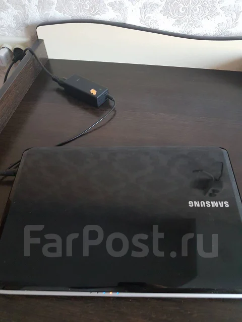 Samsung RV508. 15.4", 667����, ��� 2048 ��, ���� 160���, WiFi: 1, ����������� �� 1��. ����