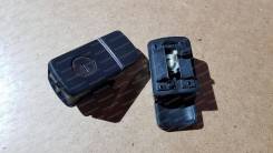 Замок бардачка. Honda Legend, KB1, KB2 Двигатели: J35A, J35A8, J37A, J37A2, J37A3