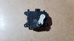 Сервопривод заслонок печки. Honda Legend, KB1, KB2 Двигатели: J35A8, J37A2, J37A3, J35A, J37A