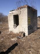 Отдам бесплатно: здание под разбор, столбы битоные,