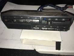 Кронштейн климат-контроля. Toyota Crown, GS131, GS131H