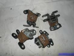 Крепление боковой двери. Toyota: Windom, Ipsum, Camry Gracia, RAV4, Mark II Wagon Qualis, Camry, WiLL Vi, Scion, MR-S, Opa, Avensis Verso, Picnic, Pic...