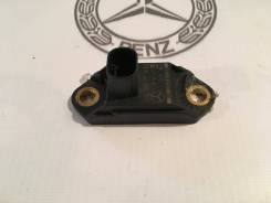 Датчик ускорения. Mercedes-Benz S-Class, V220, W220 Mercedes-Benz CL-Class, C215 Mercedes-Benz SL-Class, R230 Двигатели: M112E28, M112E32, M112E37, M1...