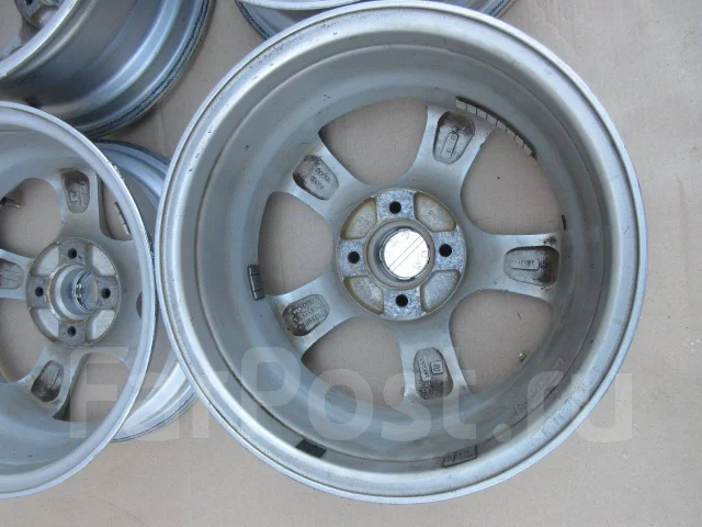 Violento. 6.0x15", 4x100, ET43 ����