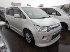 Mitsubishi Delica D:5. CV5W, 4B12