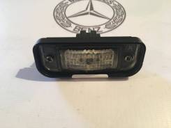 Фонарь освещения номерного знака. Mercedes-Benz S-Class, V220, W220 Двигатели: M112E28, M112E32, M112E37, M113E43, M113E50, M113E55, M137E58, M137E63...