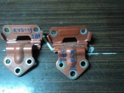Крепление двери багажника. Nissan Cube, BNZ11, BZ11, YZ11 Двигатели: CR14DE, HR15DE
