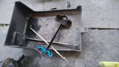 Крепление аккумулятора. Mitsubishi Outlander, CW6W Двигатель 6B31